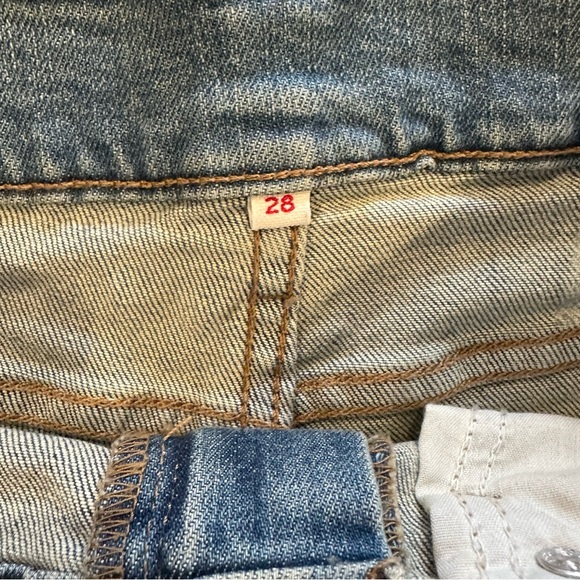 Levi's High Rise Floral Bohemian Embroidered Jean Shorts Size 28 - Picture 2 of 4